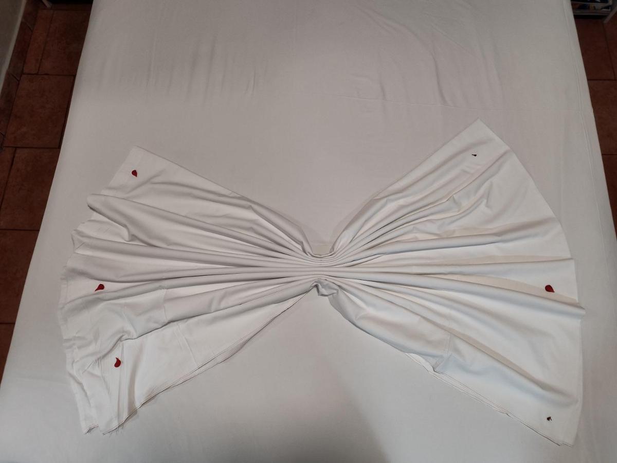 Guest Room Tirana Center Εξωτερικό φωτογραφία